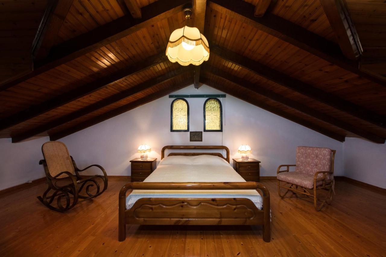 SinarádesThe Old Mansion公寓 外观 照片